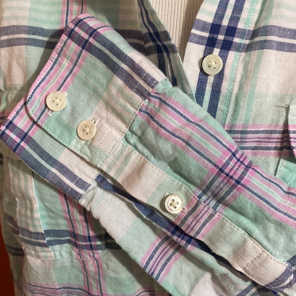 Vineyard Vines Classic Button Down Plaid Oxford S… - image 8